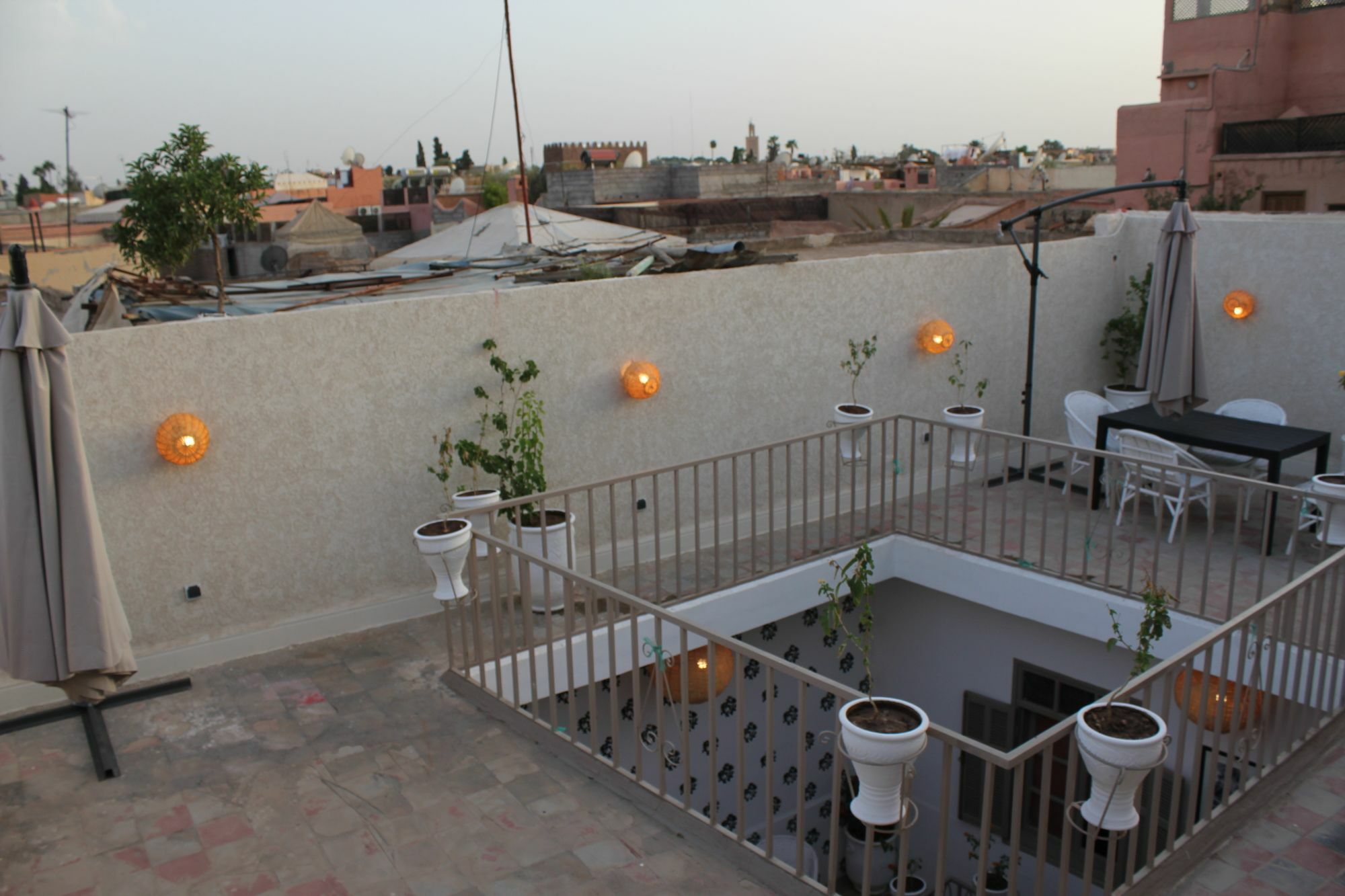 Corner Hostel Marrakech (Adults Only) Marrakesh Luaran gambar